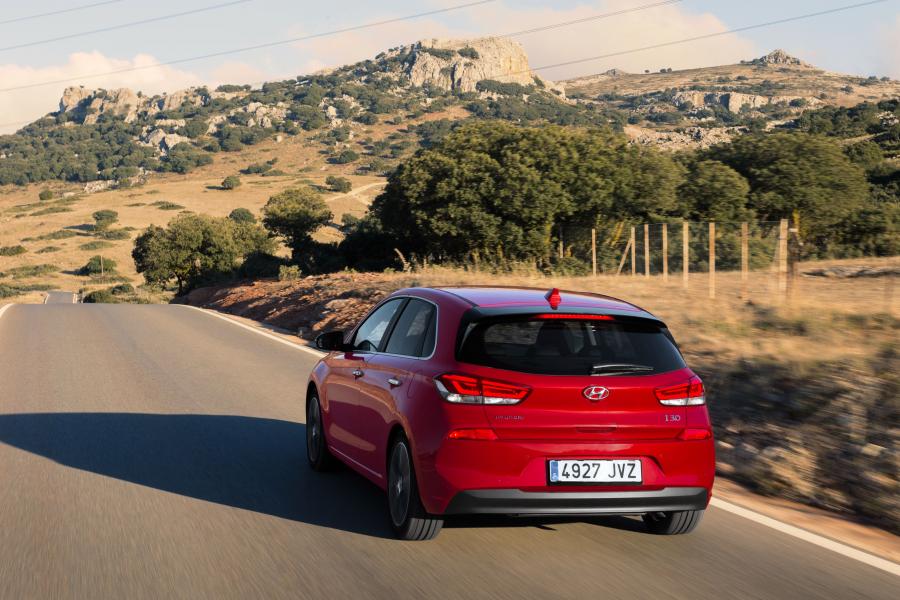  Hyundai i30 2017 года  (фото 14 из 43)